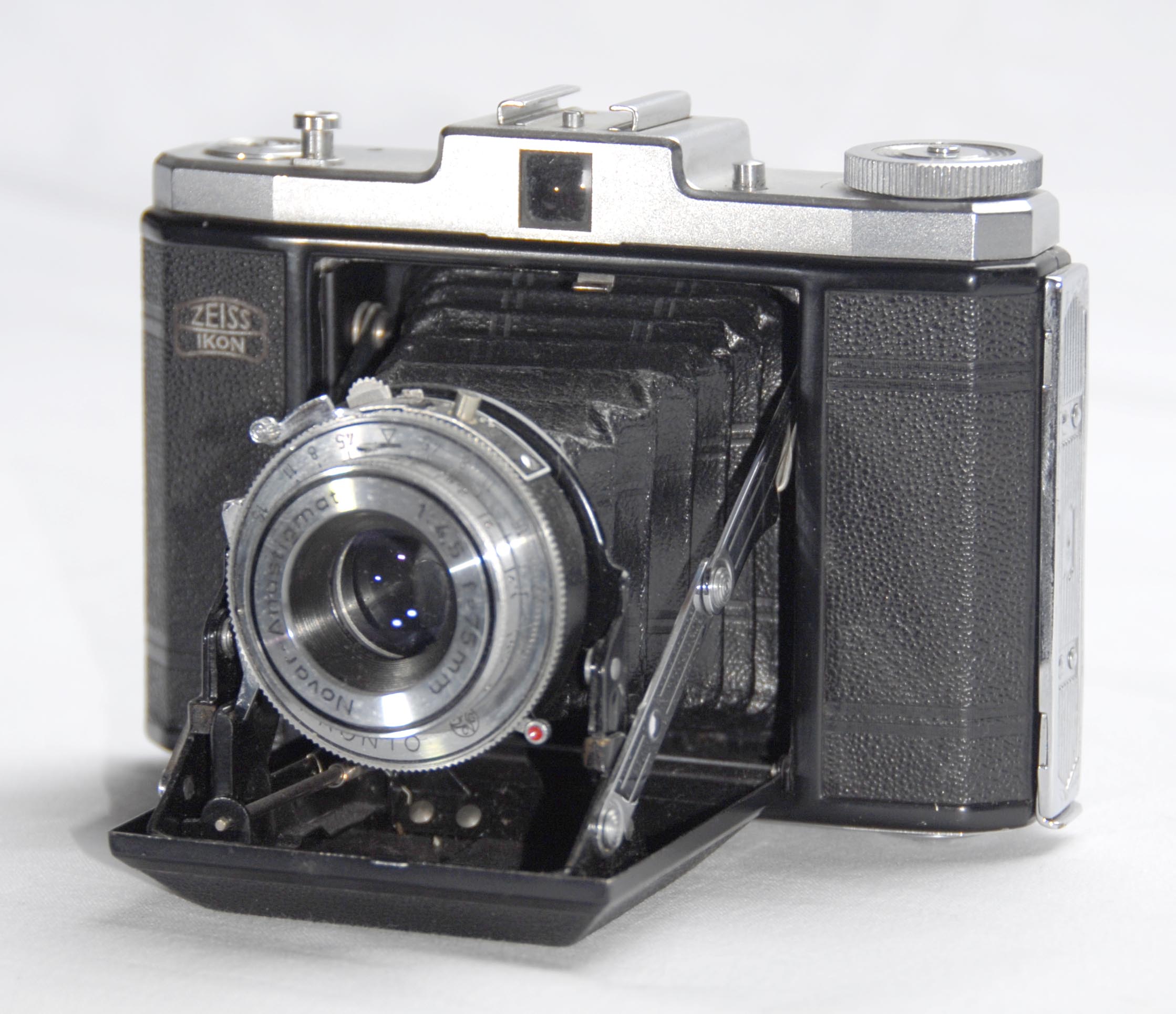 ZEISS IKON NETTAR 517/16 4.5